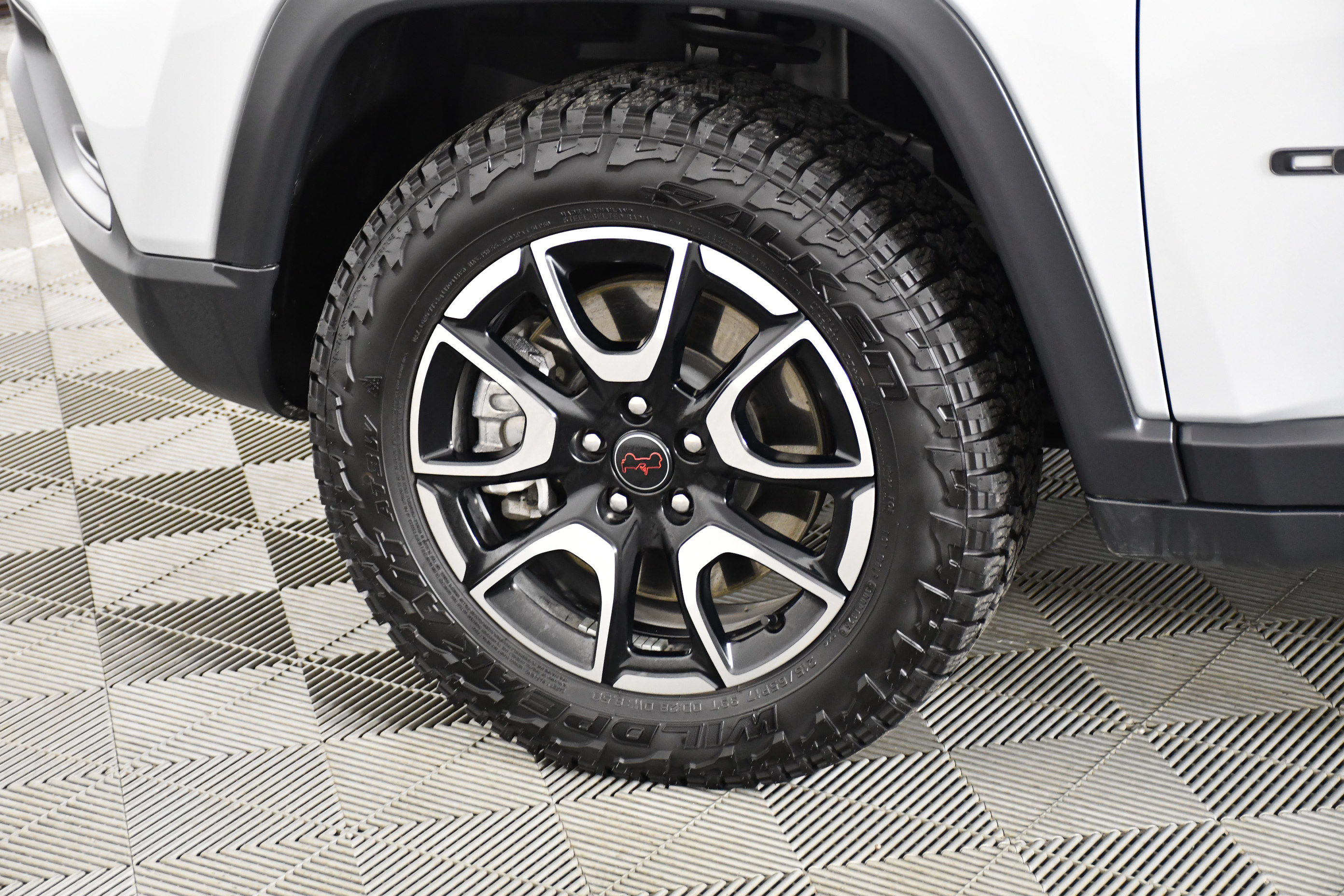 Used 2026 Jeep Compass Trailhawk AWD/4WD image 52