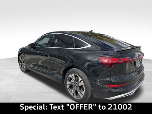 Used 2022 Audi e-tron Premium Plus image 7