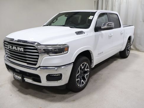 New 2026 RAM 1500 Laramie AWD/4WD image 3