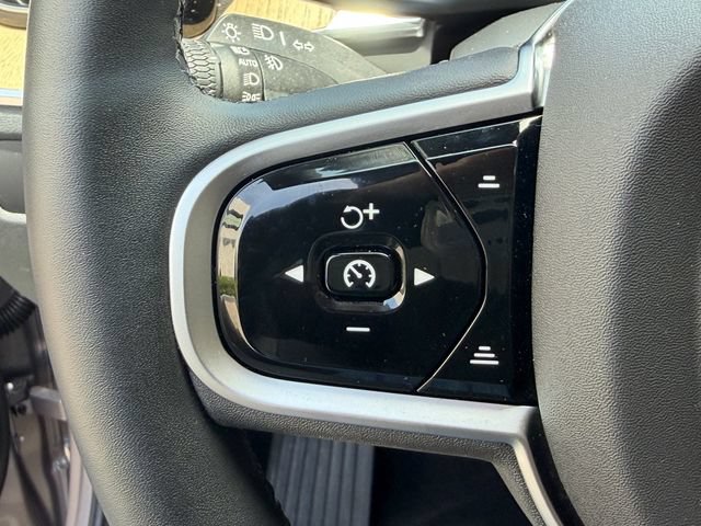 Used 2026 Volvo XC60 B5 Core AWD/4WD image 26