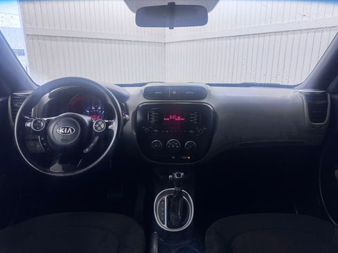 Used 2014 Kia Soul FWD image 17