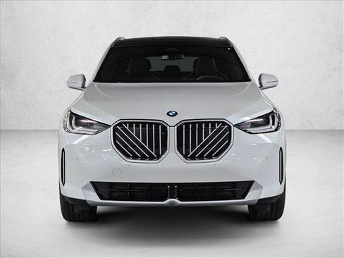 Used 2026 BMW X3 xDrive30i w/ Premium Package AWD/4WD image 2