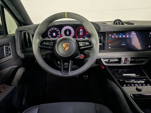 Certified 2024 Porsche Cayenne Turbo GT AWD/4WD image 21