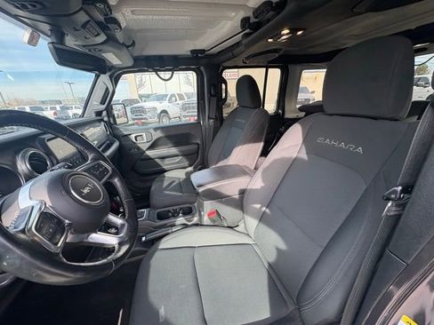 Used 2019 Jeep Wrangler Unlimited Sahara image 13