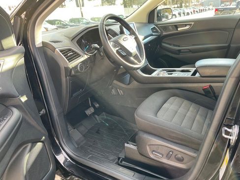 Used 2024 Ford Edge SEL w/ Convenience Package image 9