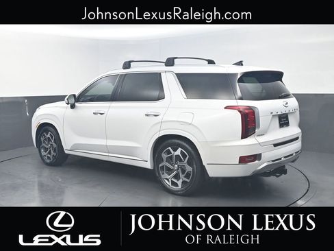 Used 2022 Hyundai Palisade Calligraphy w/ Winter Package image 7