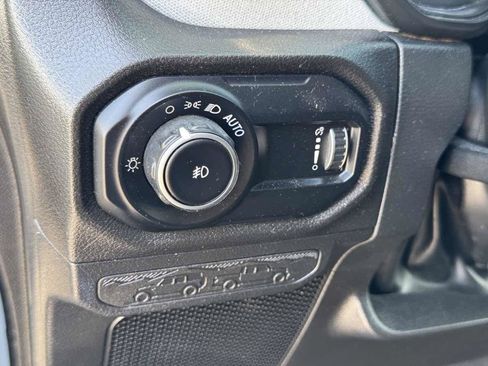 Used 2024 Jeep Wrangler Unlimited Sport AWD/4WD image 28