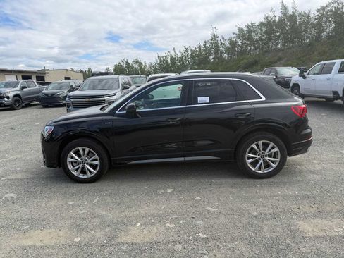 Used 2025 Audi Q3 2.0T Premium AWD/4WD image 2