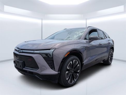 New 2025 Chevrolet Blazer EV RS image 12