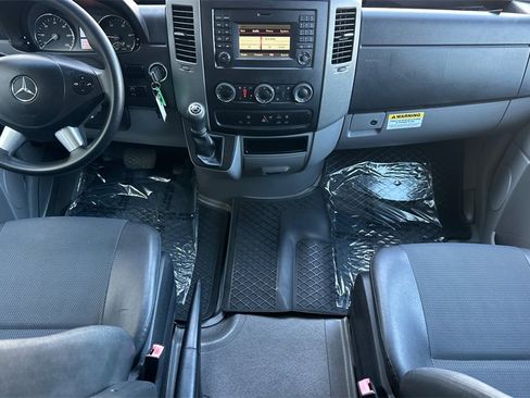 Used 2016 Mercedes-Benz Sprinter 2500 image 4