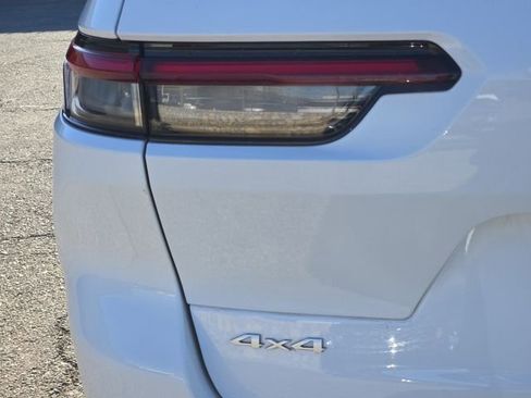 Used 2025 Jeep Grand Cherokee L Laredo w/ Luxury Tech Group I image 9