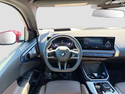 Used 2025 BMW X3 xDrive30i w/ Premium Package image 18