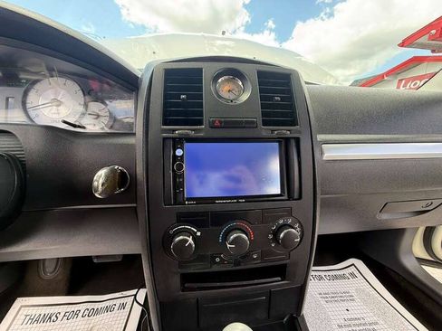 Used 2008 Chrysler 300 LX RWD image 20