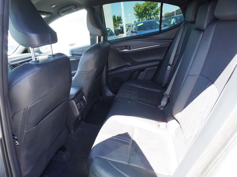 Used 2025 Toyota Camry XSE FWD image 13