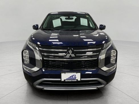 New 2026 Mitsubishi Outlander AWD image 43