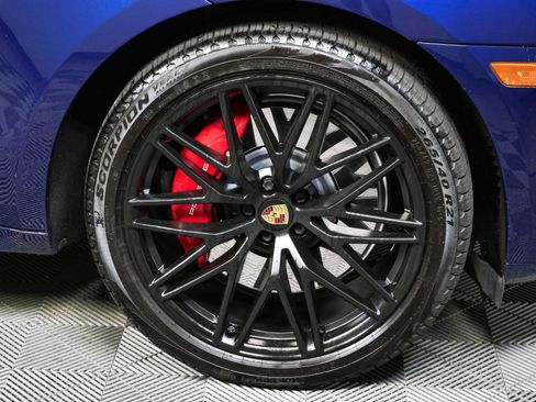 Certified 2022 Porsche Macan GTS AWD/4WD image 36