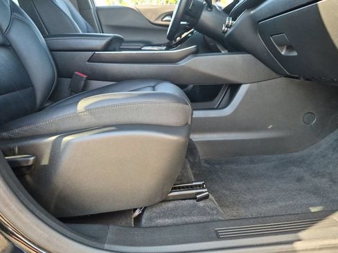 Certified 2025 Chevrolet Equinox LT w/ Convenience Package II AWD/4WD image 25