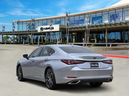 New 2025 Lexus ES 350 w/ Premium Package image 4