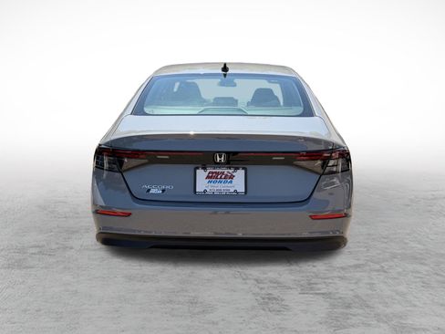 Certified 2025 Honda Accord SE image 5