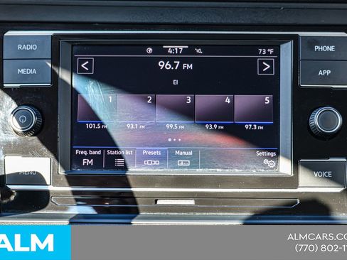 Used 2024 Volkswagen Jetta SE image 34