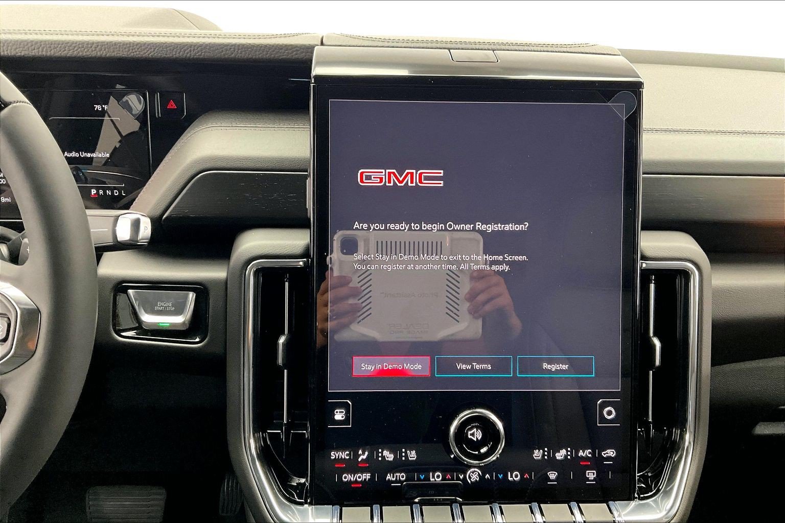 New 2026 GMC Yukon Denali w/ Advanced Technology Package AWD/4WD image 7