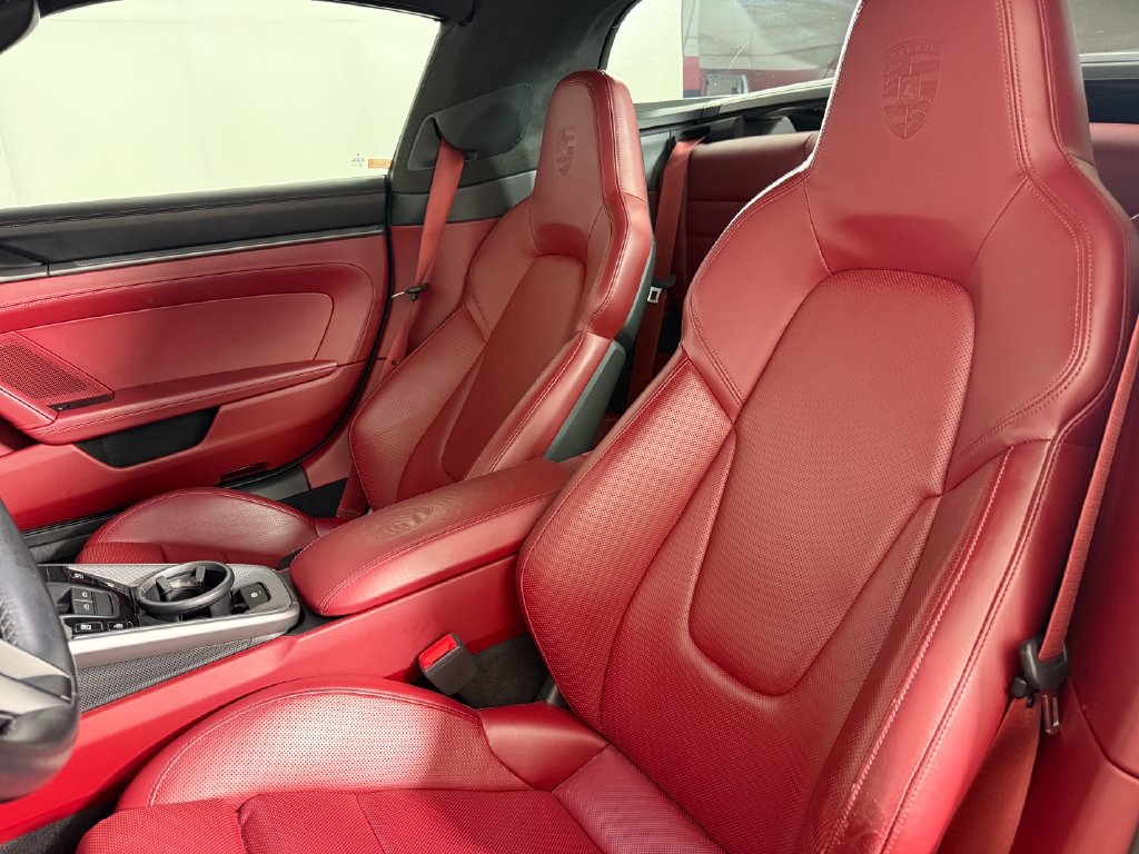 Used 2021 Porsche 911 AWD/4WD image 22