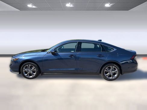 Used 2024 Honda Accord EX image 2