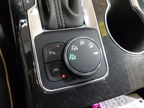 Certified 2022 Chevrolet Blazer Premier w/ Enhanced Convenience Package AWD/4WD image 30