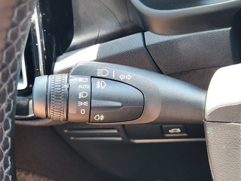 Certified 2023 Volvo C40 P8 Recharge Ultimate AWD/4WD image 34