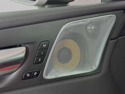 Used 2019 Volvo XC60 T5 R-Design w/ Protection Package Premier image 21