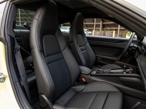 Certified 2025 Porsche 911 Carrera 4 GTS image 89
