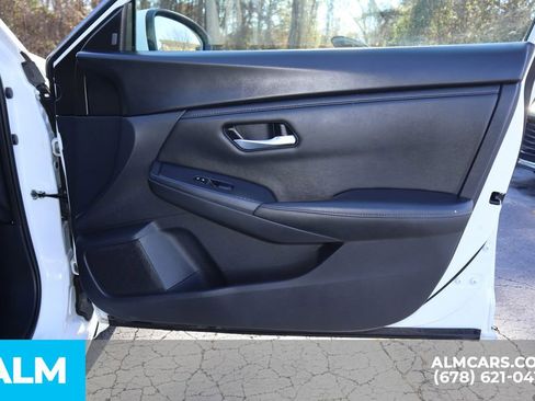 Used 2024 Nissan Sentra SV image 24