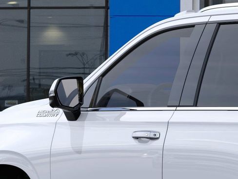 New 2026 Chevrolet Tahoe High Country AWD/4WD image 12
