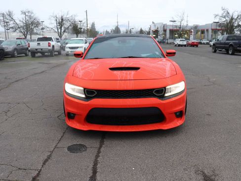 Used 2018 Dodge Charger R/T image 2