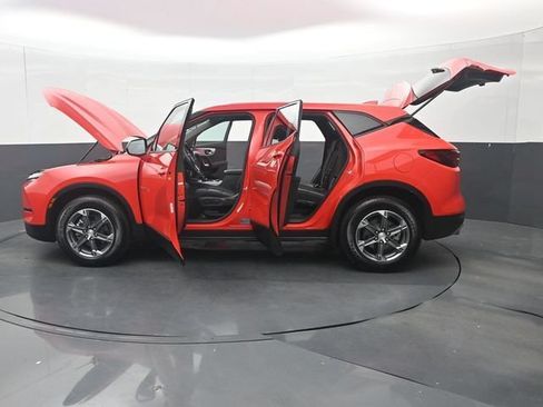 Used 2025 Chevrolet Blazer LT FWD image 37