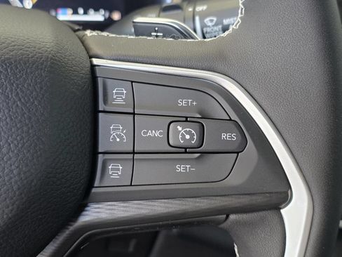 New 2026 Jeep Grand Cherokee L 2WD image 28