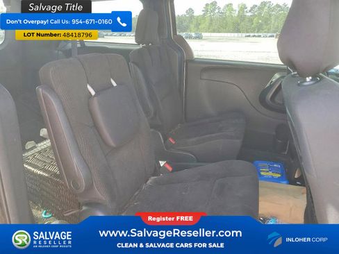 Used 2018 Dodge Grand Caravan SE image 15