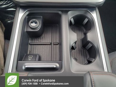 Certified 2025 Ford Expedition Active AWD/4WD image 37
