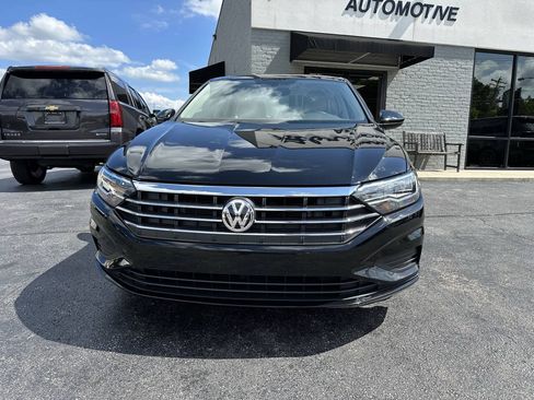 Used 2021 Volkswagen Jetta SE w/ SE Cold Weather Package FWD image 25