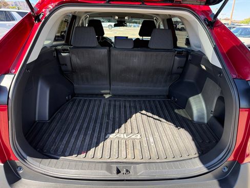 Used 2025 Toyota RAV4 LE AWD/4WD image 37