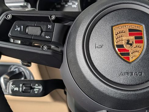 New 2026 Porsche Macan AWD/4WD image 33