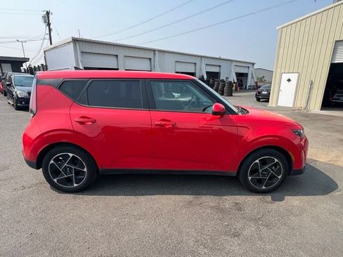 Certified 2023 Kia Soul EX FWD image 6