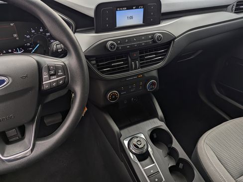 Certified 2020 Ford Escape S image 10