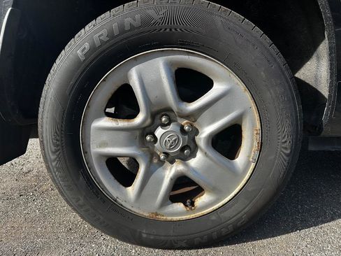 Used 2007 Toyota RAV4 4WD V6 image 7
