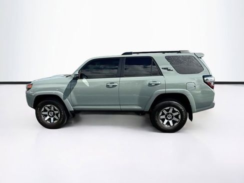 Used 2023 Toyota 4Runner TRD Off-Road Premium w/ Off Road Premium Plus Package AWD/4WD image 4