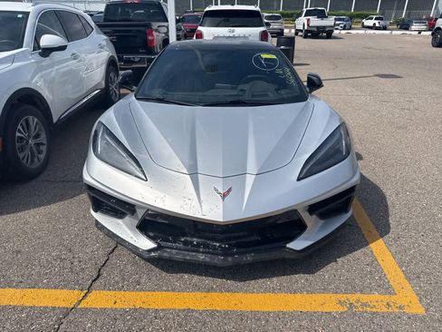 Used 2020 Chevrolet Corvette Stingray Preferred Cpe w/ 2LT Preferred Equipment Group RWD image 4