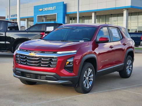 New 2026 Chevrolet Equinox LT w/ LPO, Floor Liner Package FWD image 2