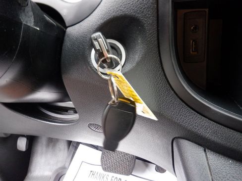 Used 2019 Mercedes-Benz Metris image 16