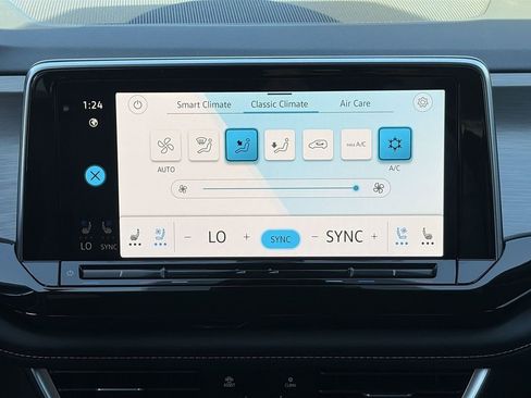 New 2026 Volkswagen Atlas Cross Sport SE image 23