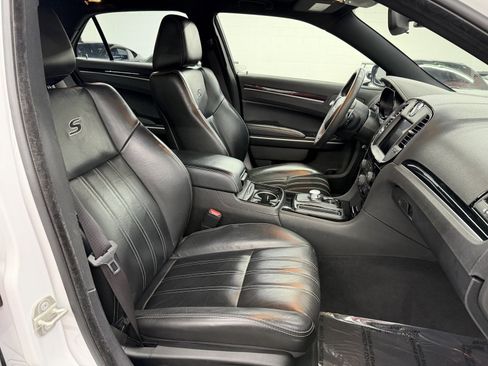 Used 2023 Chrysler 300 S image 24